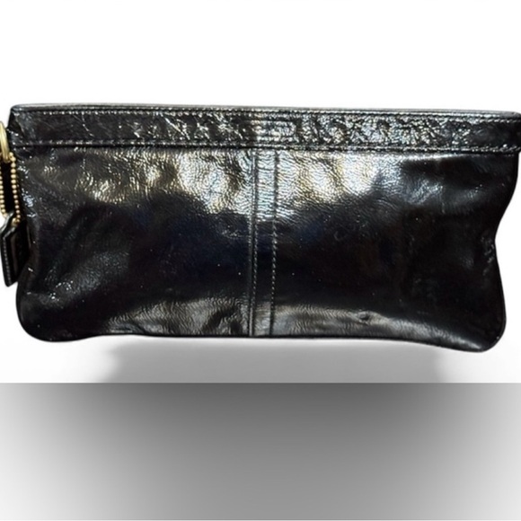 Coach Handbags - Coach Vintage Black Patent Leather Clutch with Hangtag! Amazing 🤩